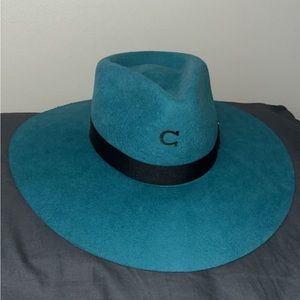 Like new Charlie one horse hat worn once!